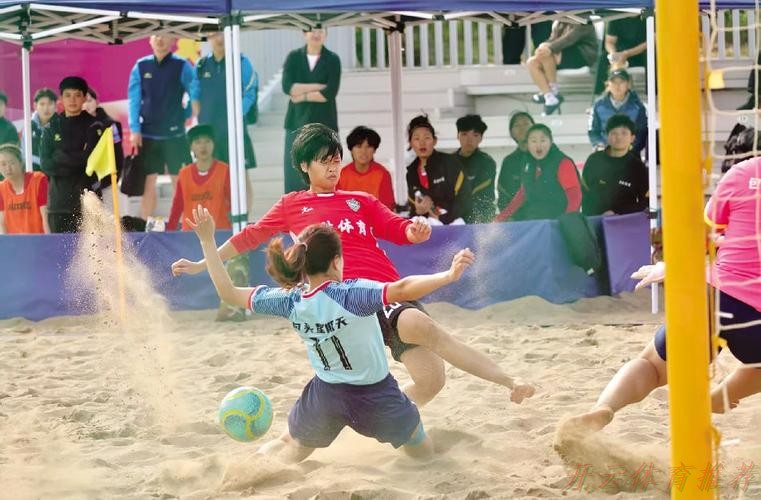 开云体育官方:2023沙足巡回赛·宁波站收官 国家队球员开展沙足公益培训课 开云体育官方:2023沙足巡回赛·宁波站收官 国家队球员开展沙足公益培训课